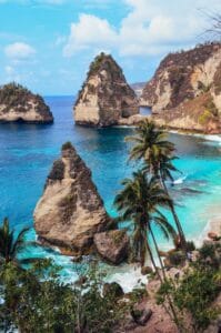 5 POPULAR DESTINATION IN NUSA PENIDA ISLAND